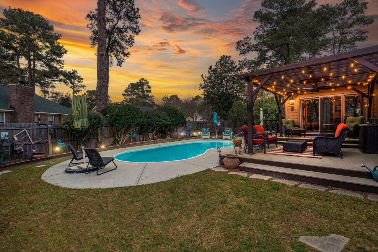 405 Factors Walk Photo 45