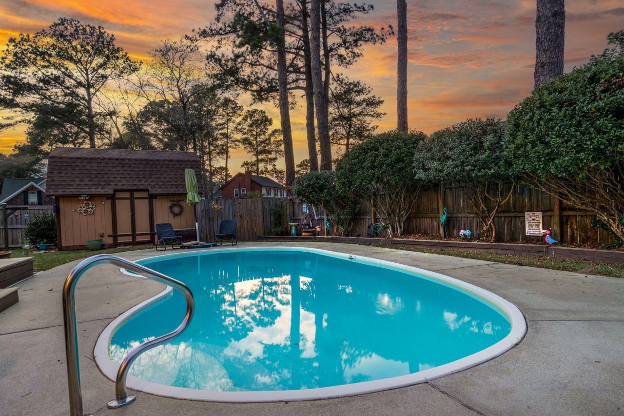 405 Factors Walk Photo 50