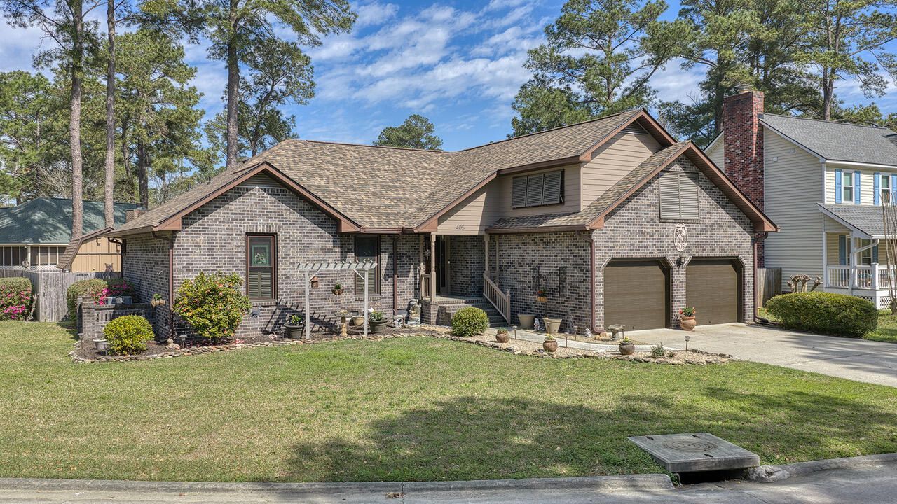 405 Factors Walk Photo 8