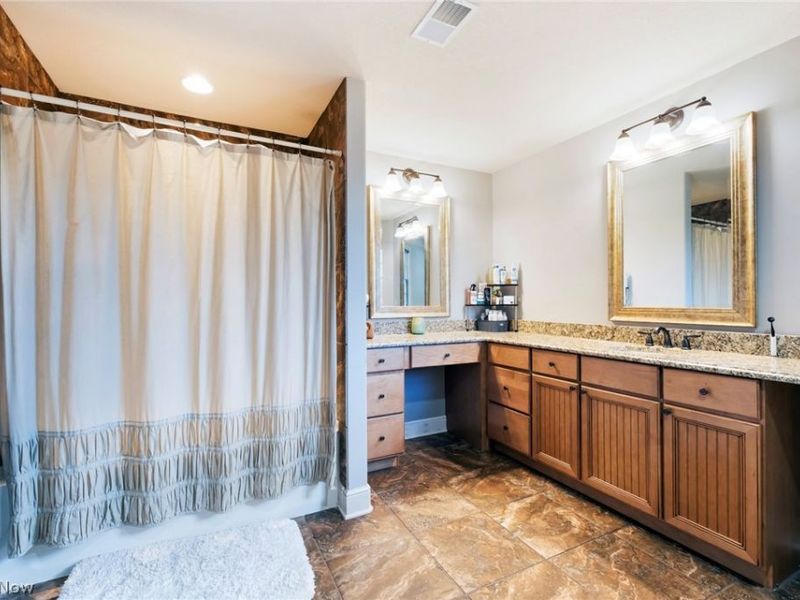 1130 Fox Den Trail, Canfield, OH 44406 Photo 28