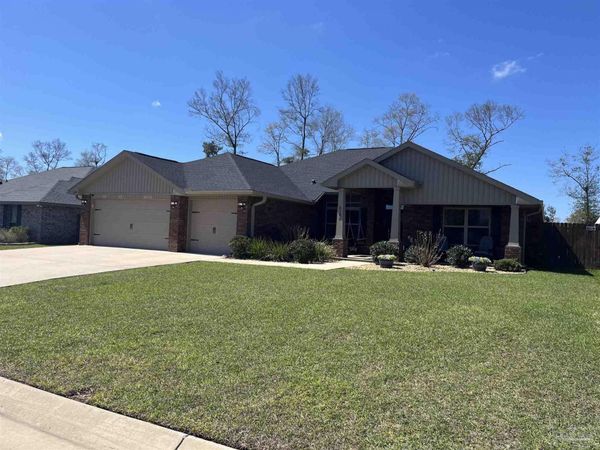 6100 Parsonage Cir, Milton, FL 32570