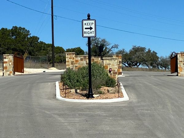 104 cold springs canyon, Bandera, TX 78003