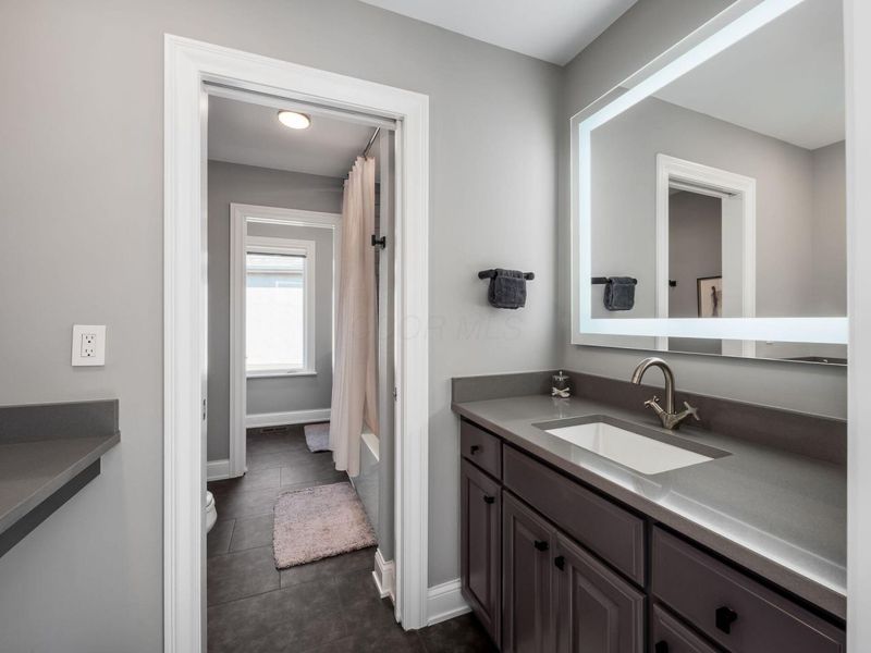 9821 Oxford Circle, Powell, OH 43065 Photo 46