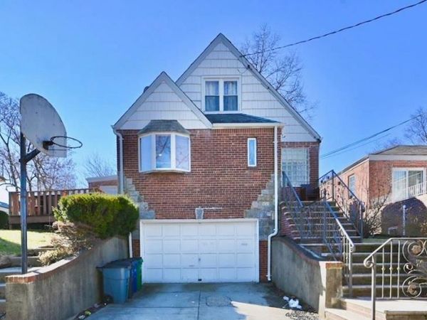 18432 Cambridge Road , Jamaica Estates, NY 11432