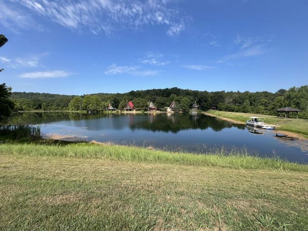 28 Kiwanie Drive, Hardy, AR 72542