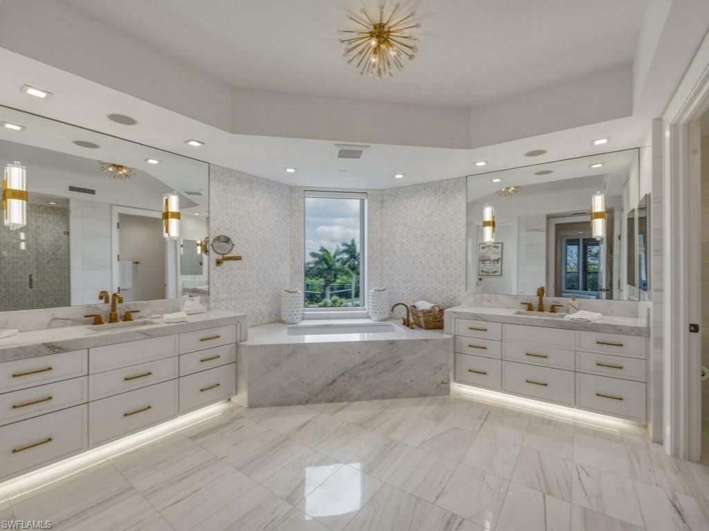 8787 Bay Colony Dr, Unit 306, Naples, FL 34108 Photo