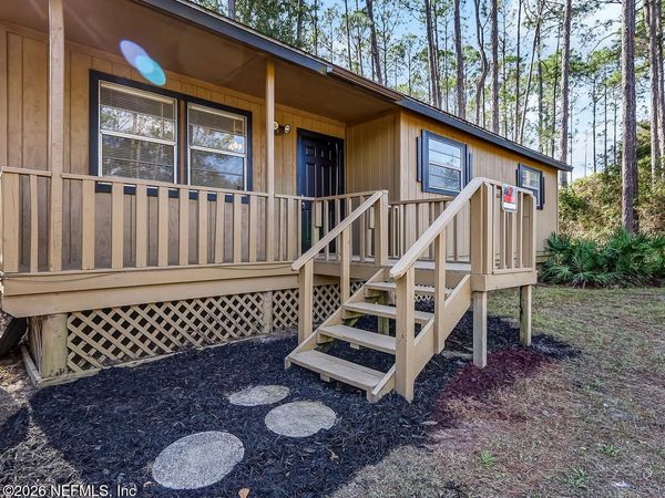 20 N DOLPHIN Avenue, Middleburg, FL 32068