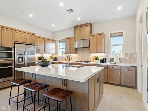 840 Sonia, Irvine, CA 92618