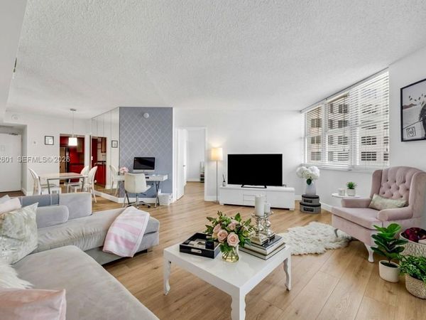 801 Brickell Bay Dr , Unit 1262, Miami, FL 33131