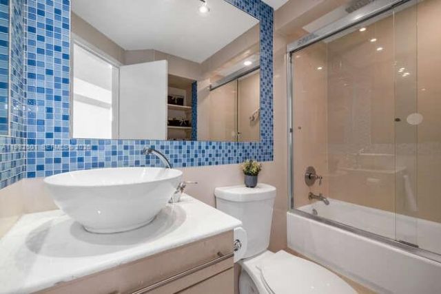 801 Brickell Bay Dr, Unit 1262, Miami, FL 33131 Photo