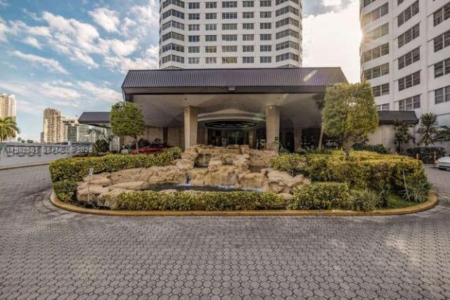 801 Brickell Bay Dr, Unit 1262, Miami, FL 33131 Photo