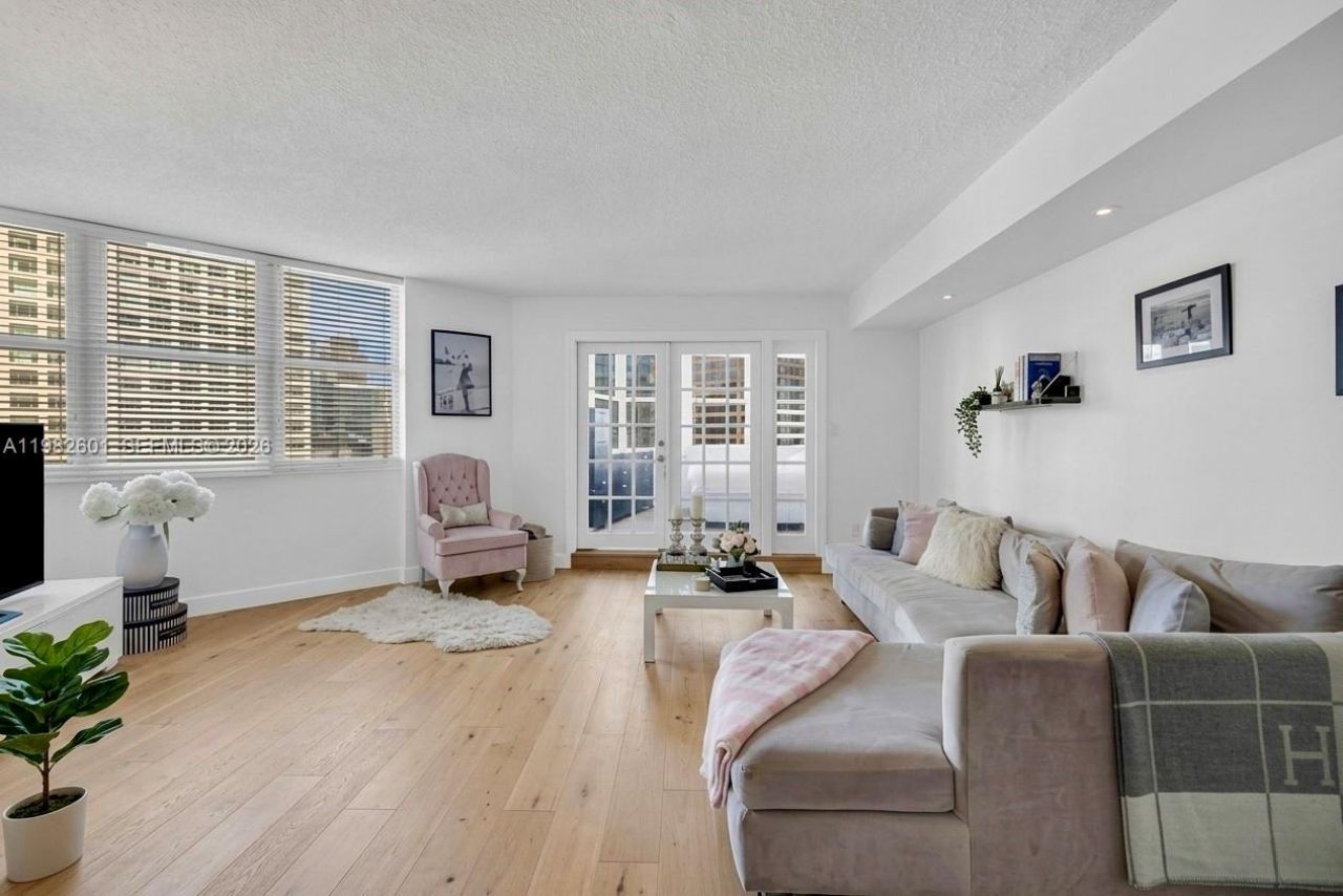 801 Brickell Bay Dr, Unit 1262, Miami, FL 33131 Photo