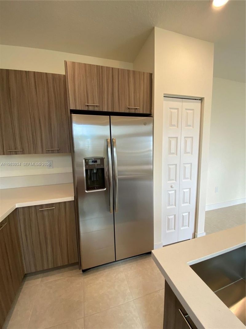 8379 Central Park Blvd , Doral, FL 33166 Photo