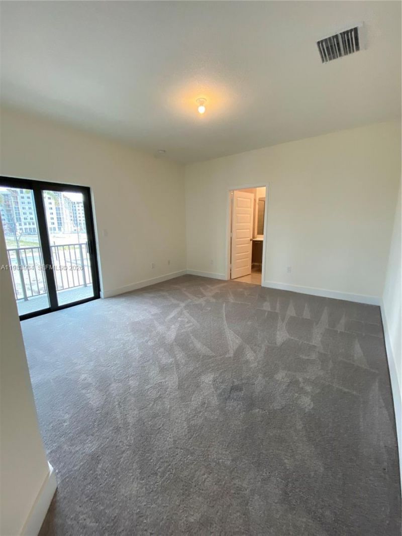 8379 Central Park Blvd , Doral, FL 33166 Photo