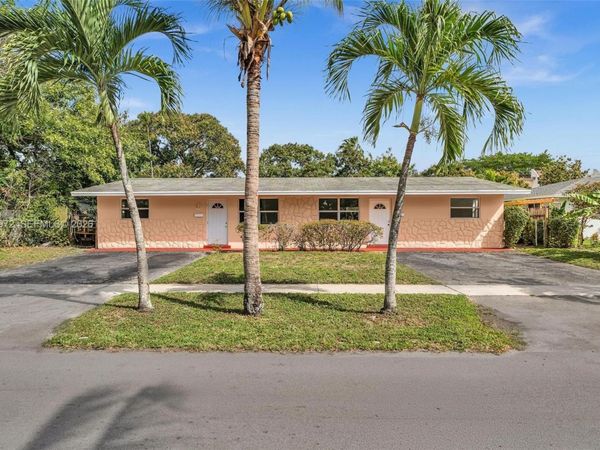 5441-5445 NW 17th Ct, Lauderhill, FL 33313