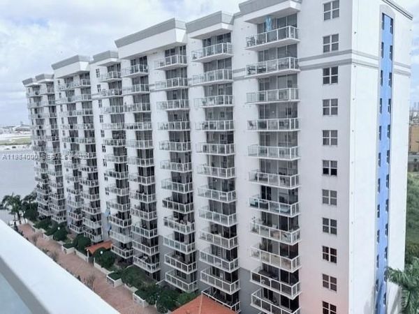5085 NW 7th St , Unit 1416, Miami, FL 33126