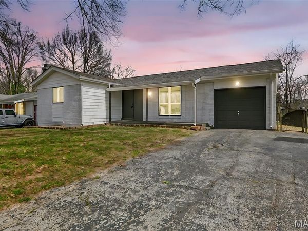 2120 Quirinal Court, Fenton, MO 63026