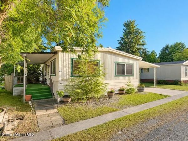 8901 N STARR LOOP, Hayden, ID 83835