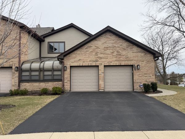 1800 Monterey Court, Hoffman Estates, IL 60169