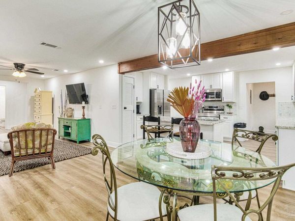 814 W Gonzalez St, Pensacola, FL 32501