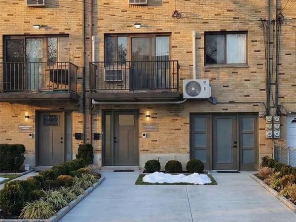 3169 Miles Avenue , Bronx, NY 10465