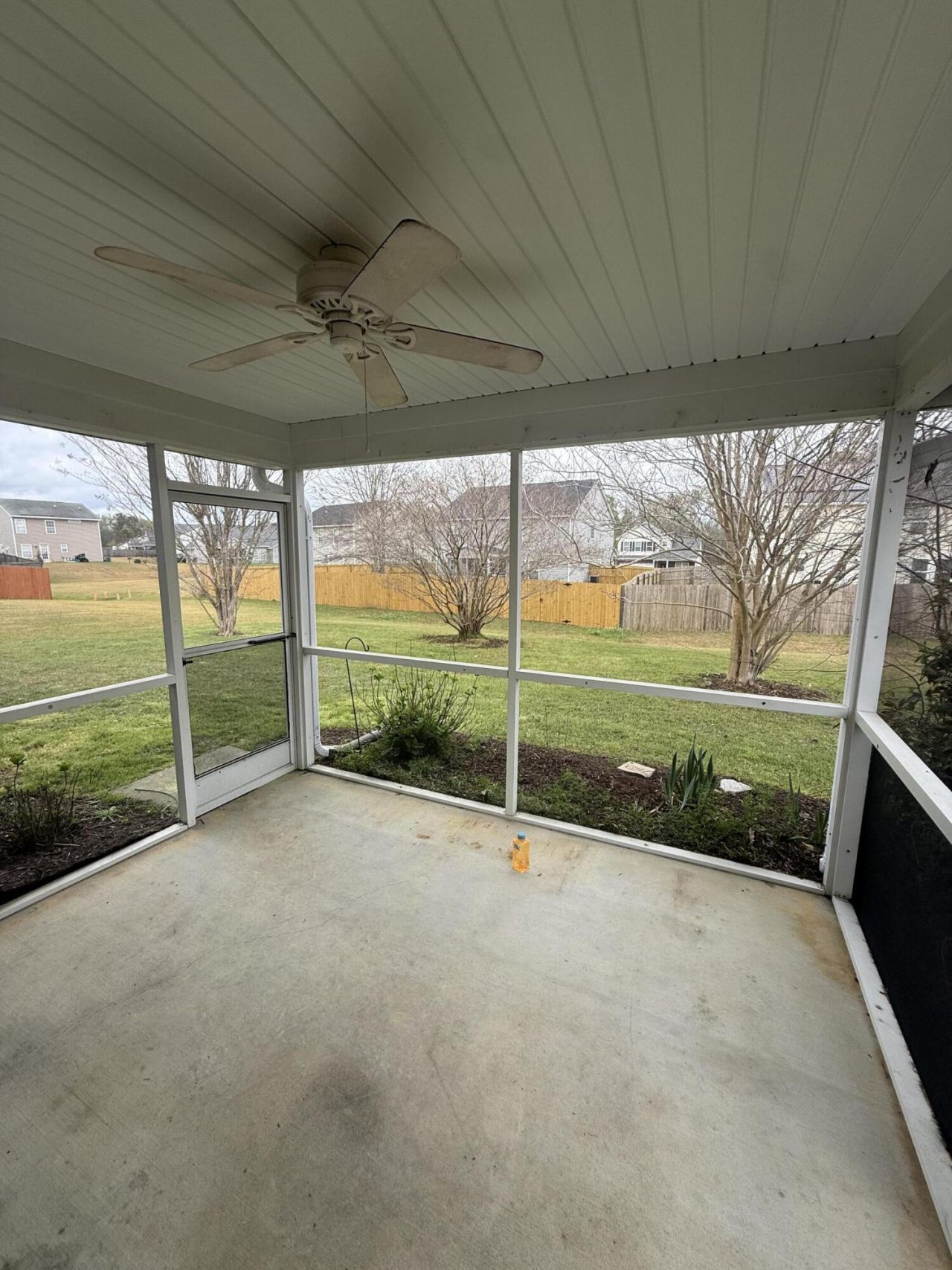 435 Watershed Drive Photo 13