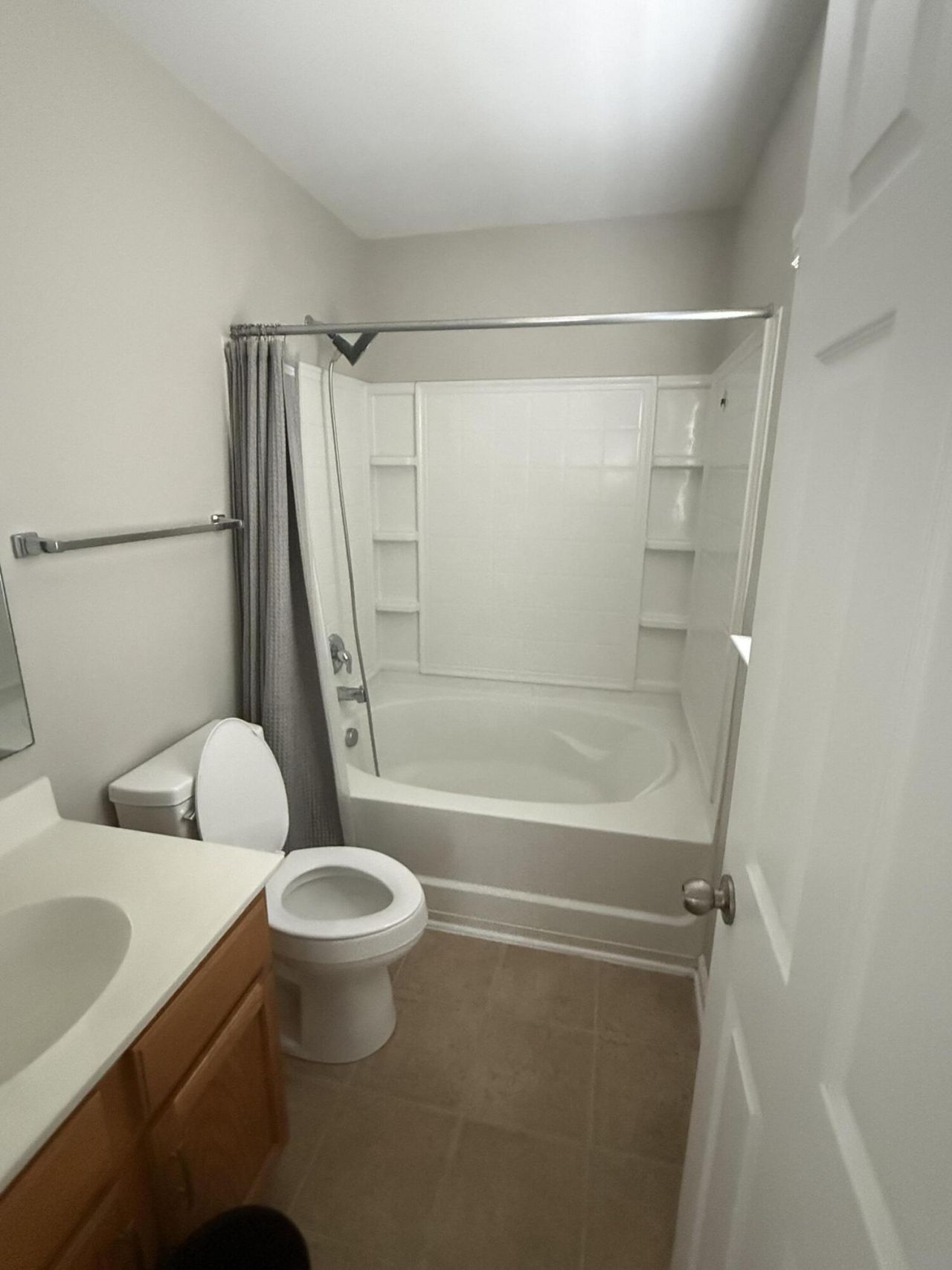 435 Watershed Drive Photo 9