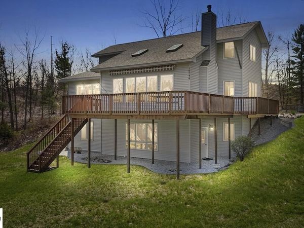 10746 Deal Road, Williamsburg, MI 49690