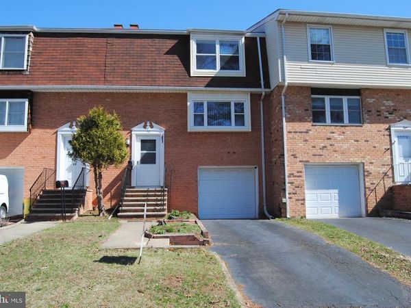 10 FEATHERBED COURT, LAWRENCEVILLE, NJ 08648