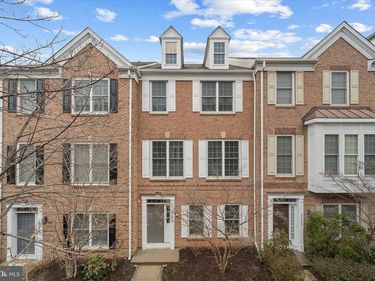 2425 HUNTINGTON PARK DRIVE, ALEXANDRIA, VA 22303