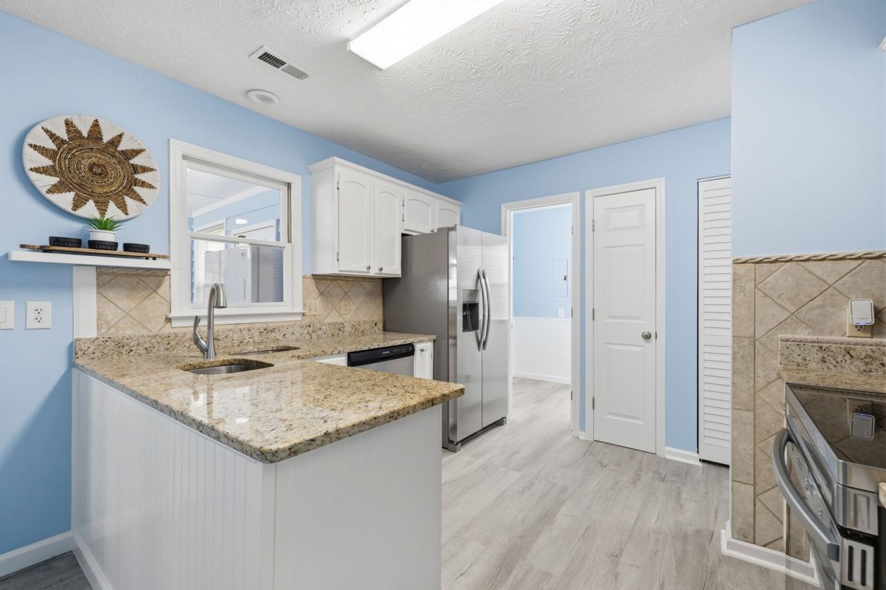 934 Tiffany Ln. Photo 11