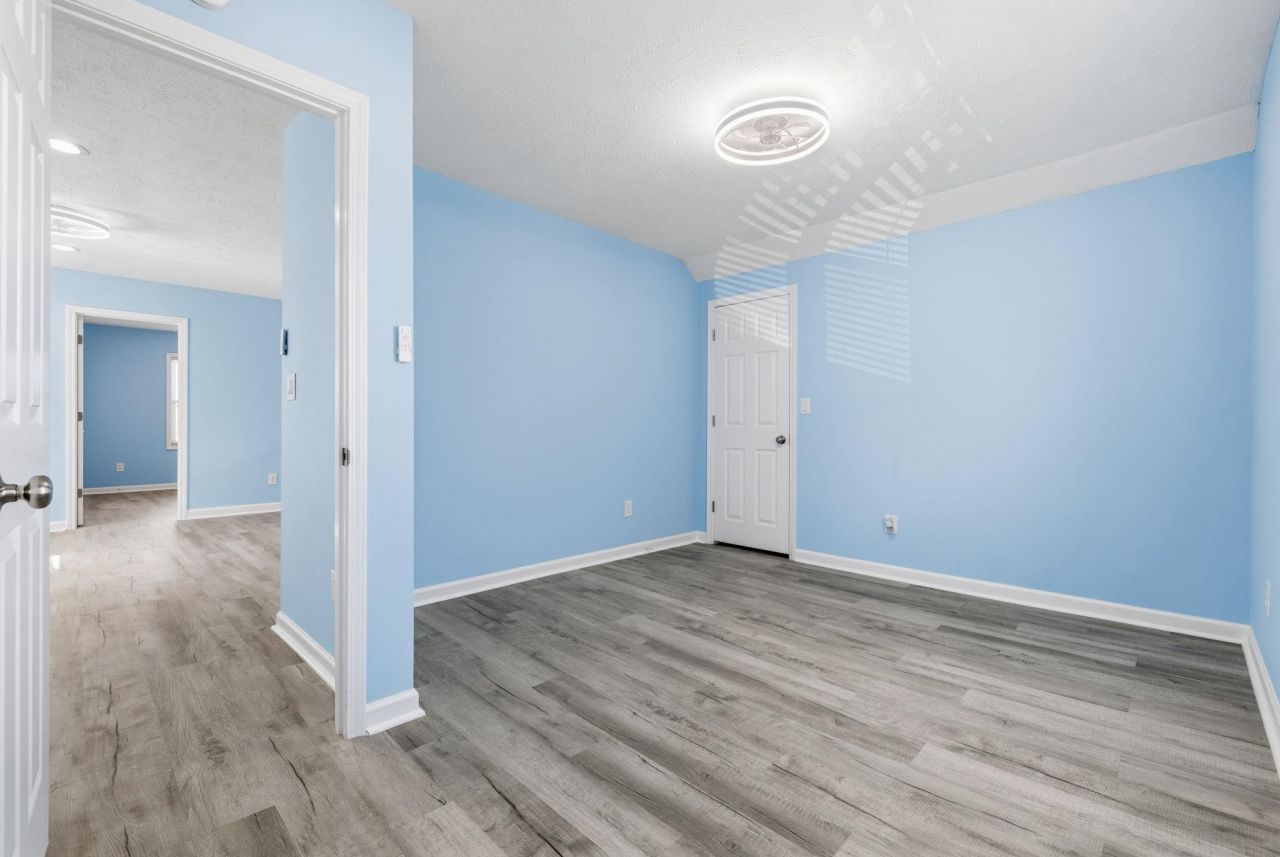 934 Tiffany Ln. Photo 28