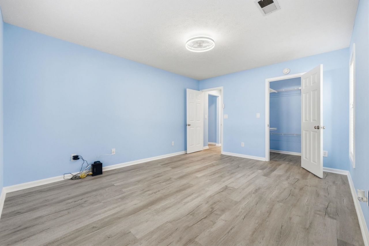 934 Tiffany Ln. Photo 31