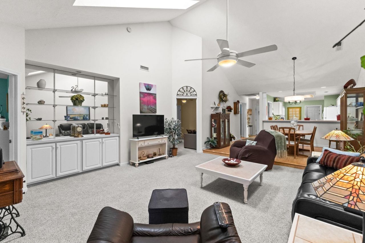 4540 Eastport Blvd. Photo 12