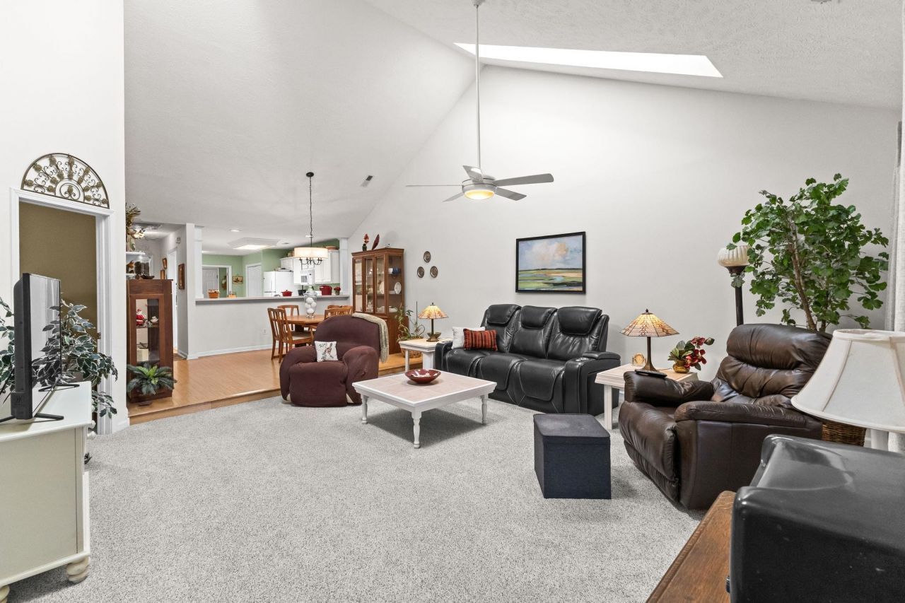 4540 Eastport Blvd. Photo 13