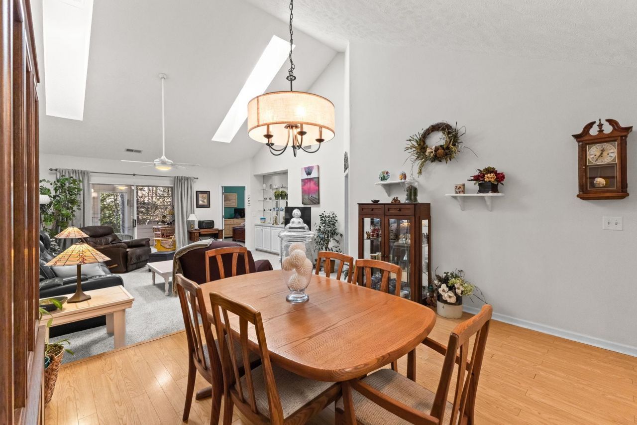 4540 Eastport Blvd. Photo 15