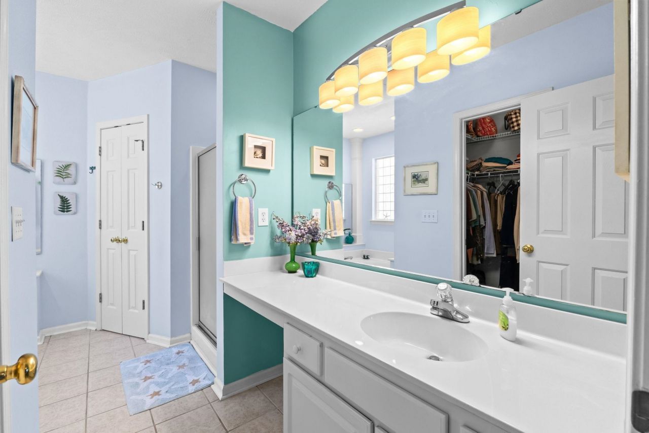 4540 Eastport Blvd. Photo 27