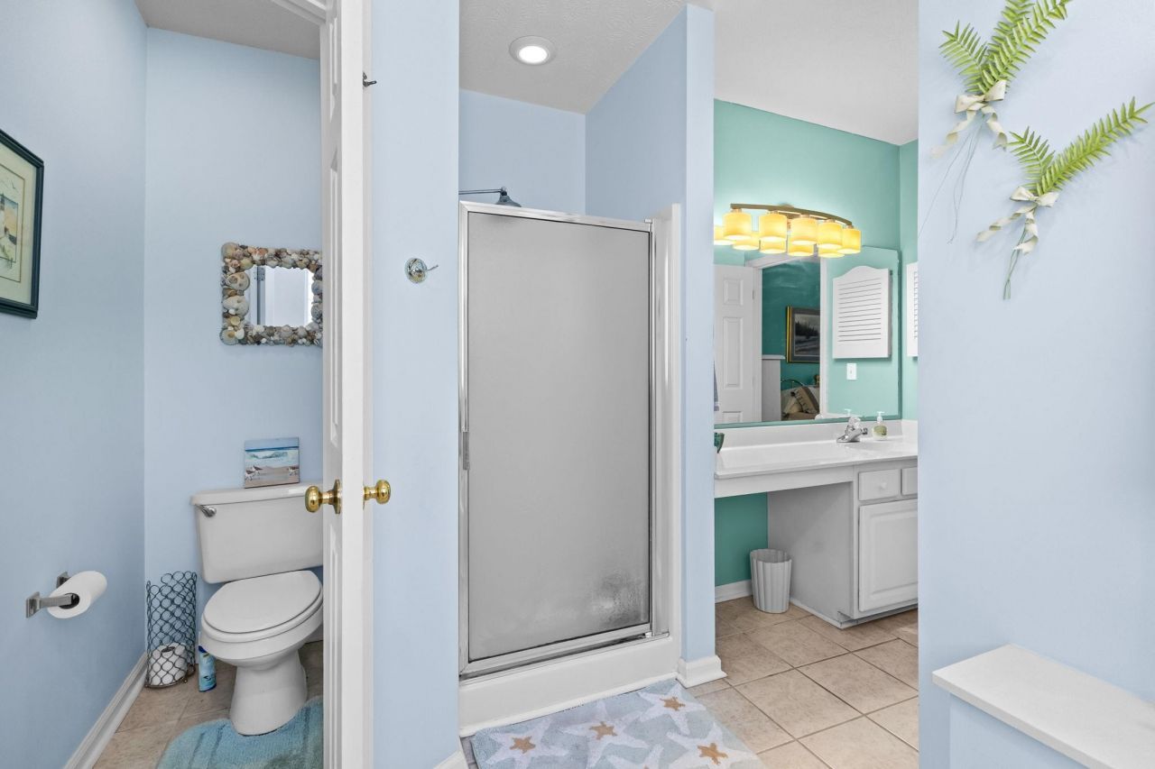 4540 Eastport Blvd. Photo 29