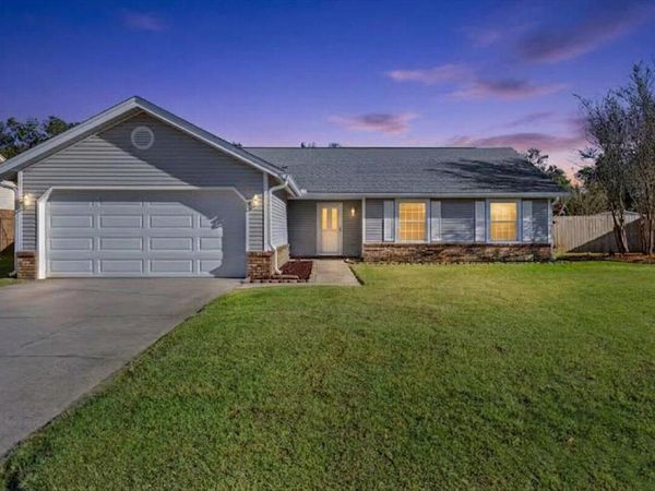 1051 Boulevard De La Parisienne, Mary Esther, FL 32569