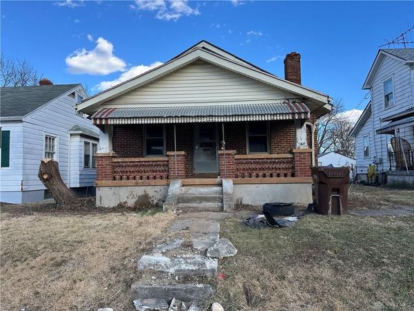 32 S Plaza Avenue, Dayton, OH 45417