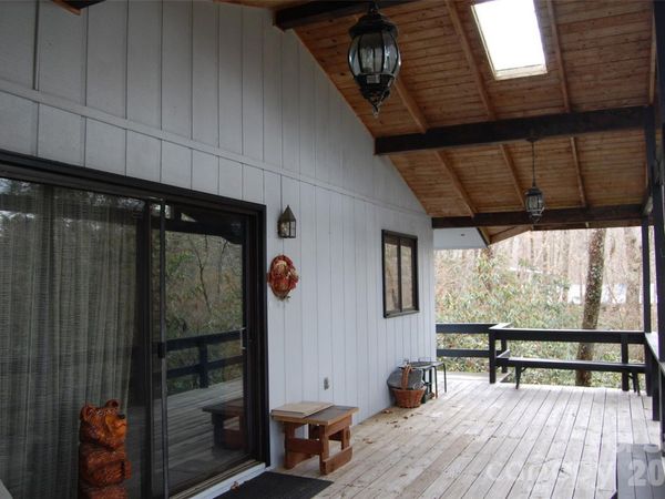 202 Knoll Circle , Newland, NC 28657