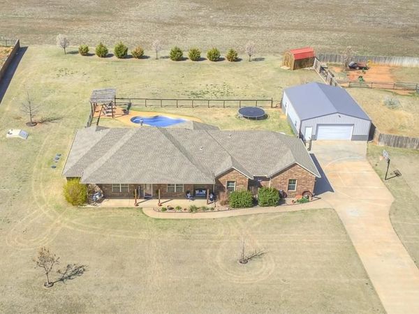 25096 Emerald Way, Cashion, OK 73016