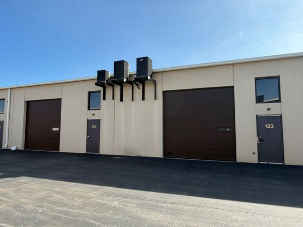 424 Fort Hill Drive , Unit 123-124, Naperville, IL 60540