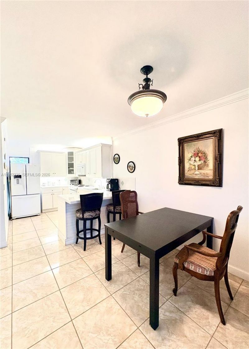 20500 W Country Club Dr, Unit 410, Aventura, FL 33180 Photo