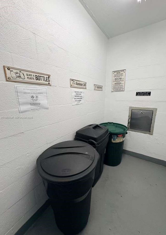 20500 W Country Club Dr, Unit 410, Aventura, FL 33180 Photo