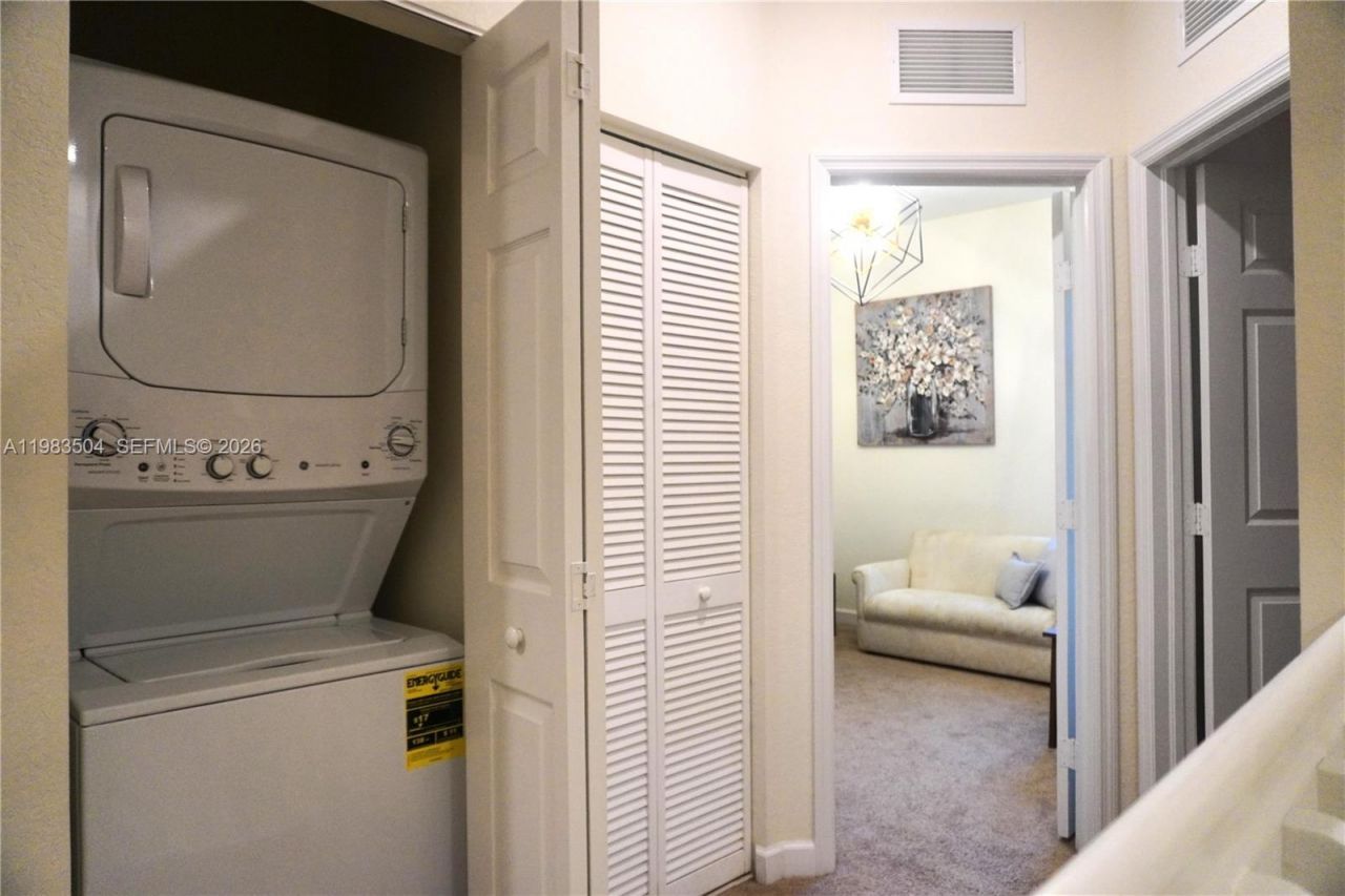 3280 W 92nd Pl, Hialeah, FL 33018 Photo