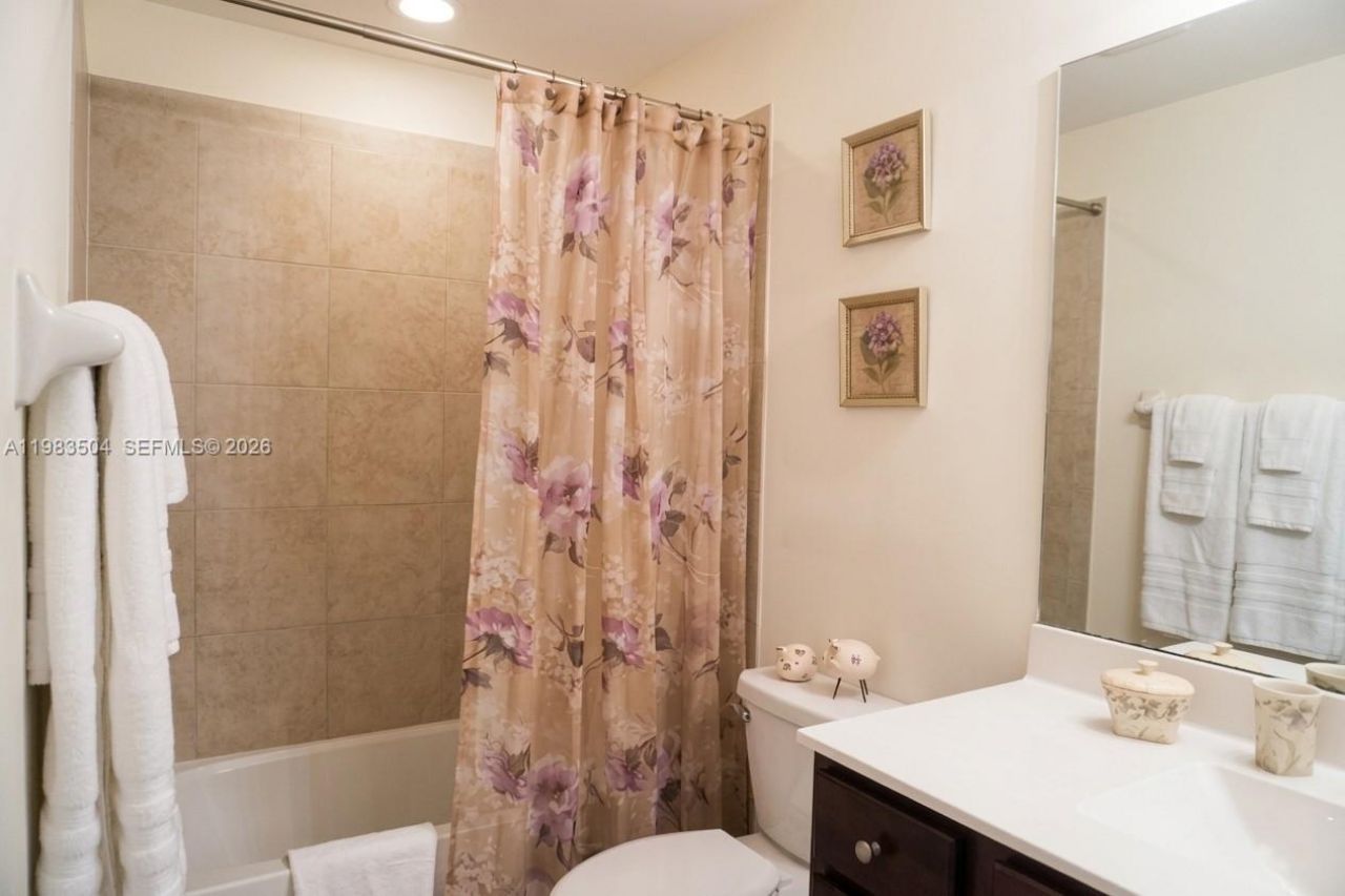 3280 W 92nd Pl, Hialeah, FL 33018 Photo