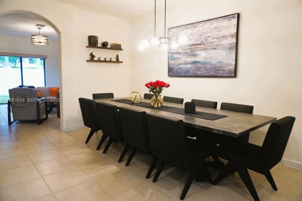 3280 W 92nd Pl, Hialeah, FL 33018 Photo