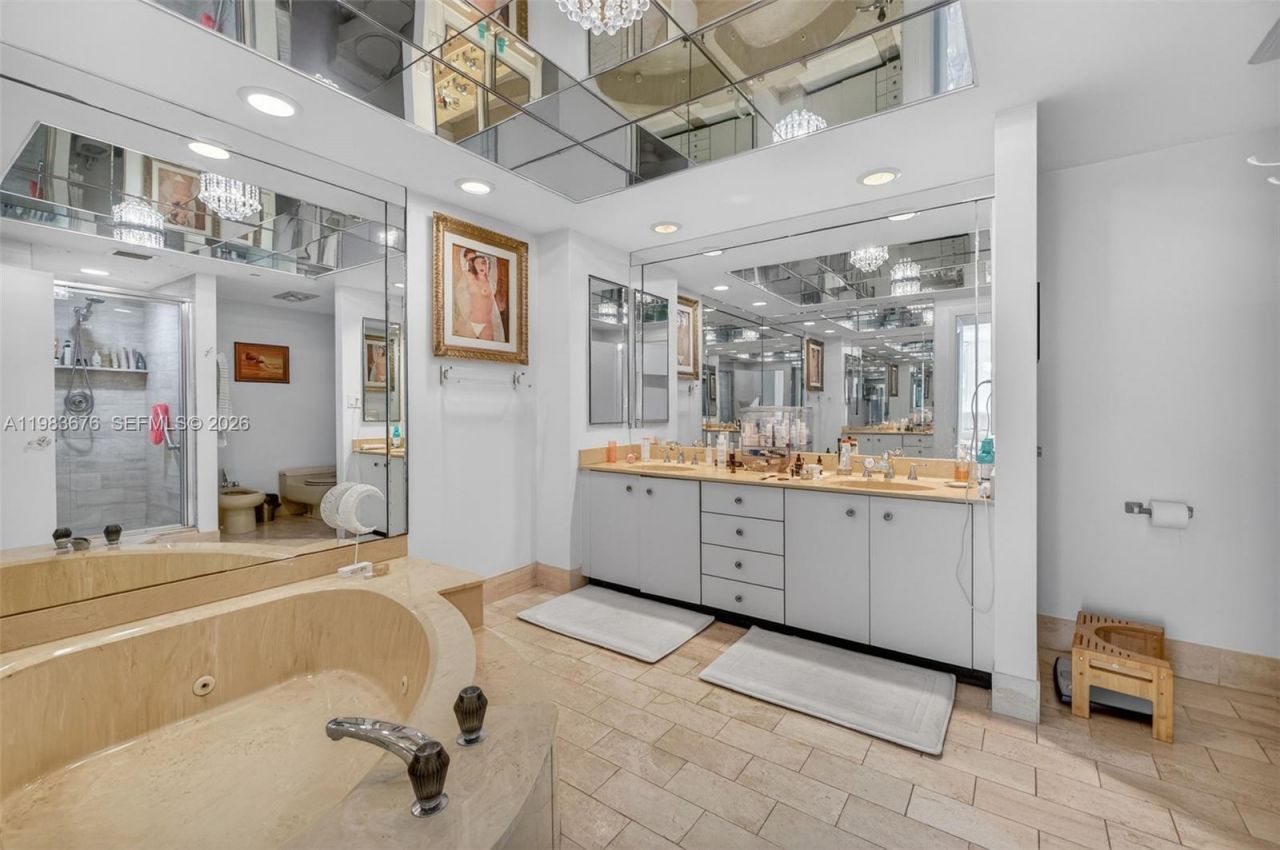 20281 E Country Club Dr, Unit 608, Aventura, FL 33180 Photo