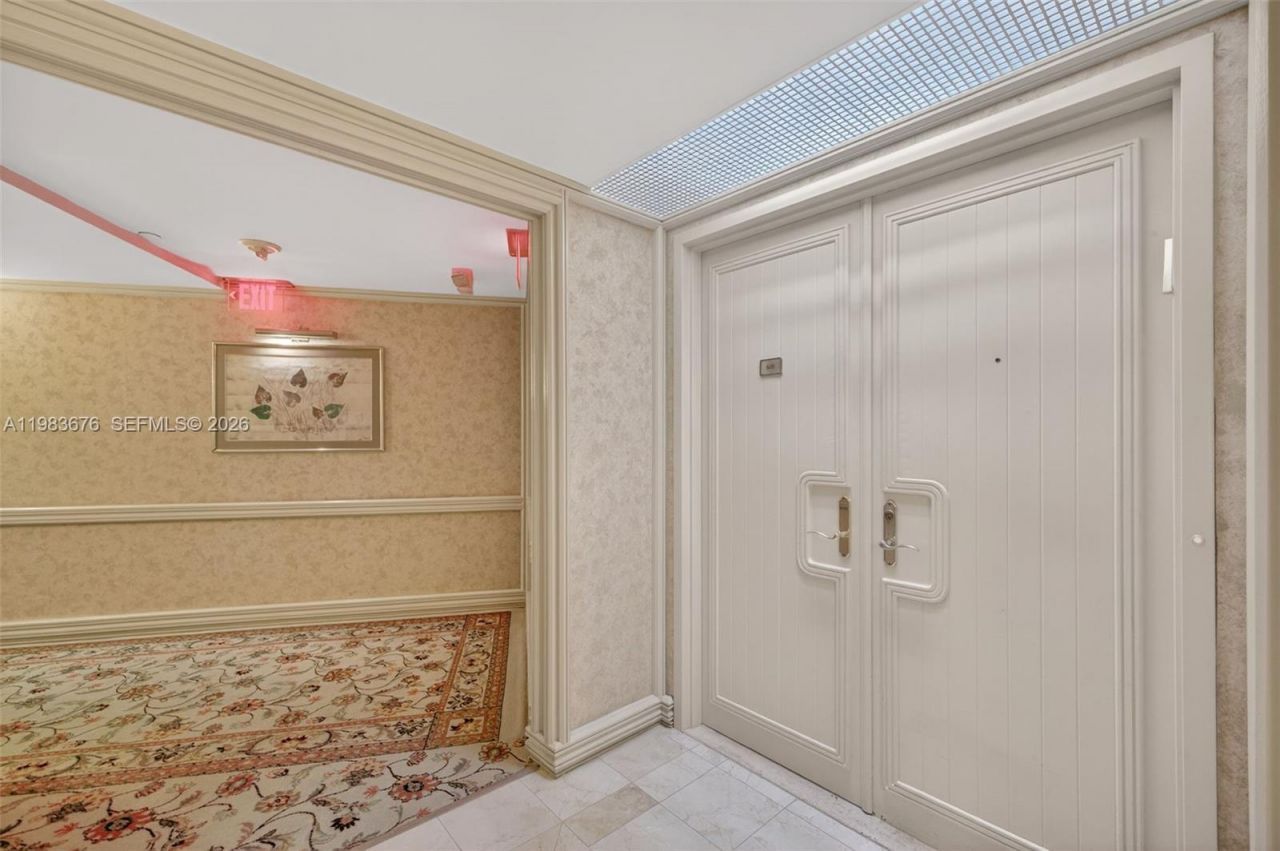 20281 E Country Club Dr, Unit 608, Aventura, FL 33180 Photo